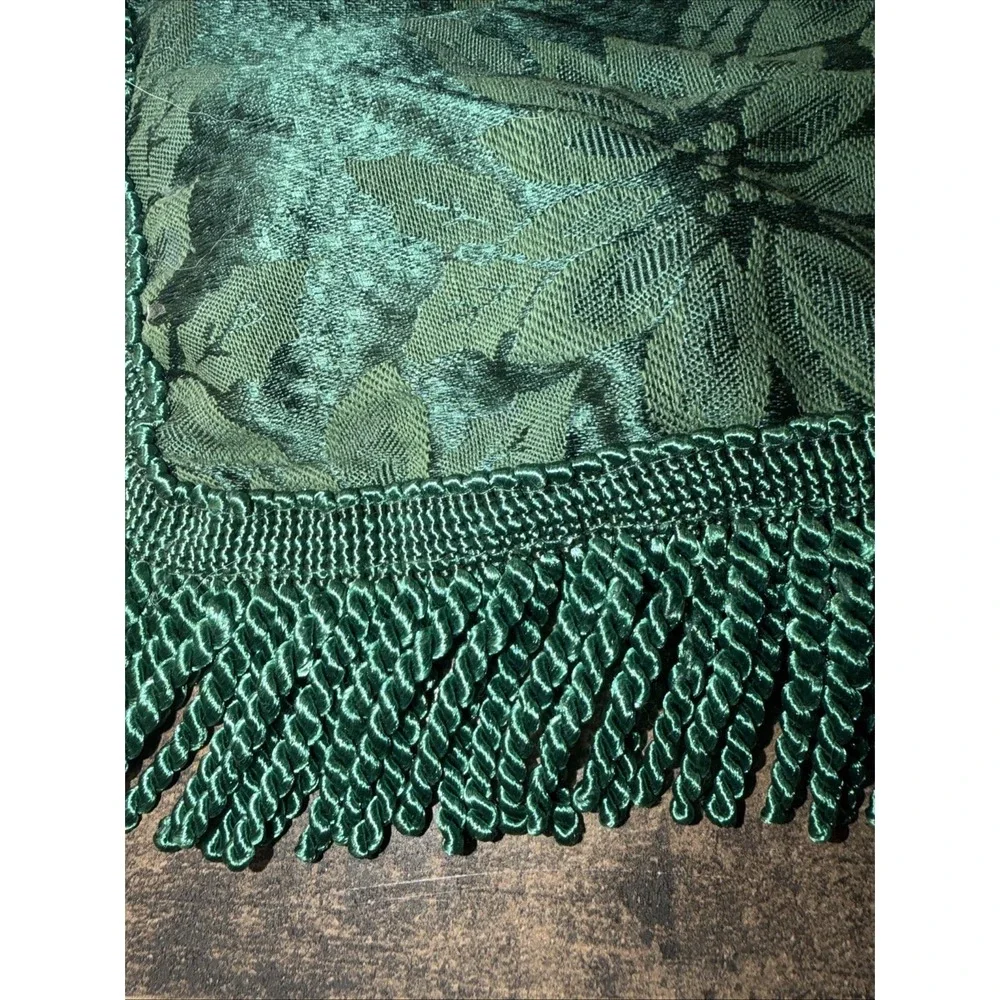 Sam Hedaya Christmas Tablecloth 60x104 Oblong Emerald Green Fringe Vintage 2007